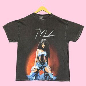 Tyla Demin Outfit Water Poster Oversized Tee L